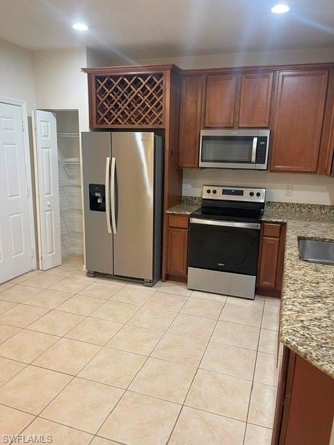 Kitchen w garage entry & pantry