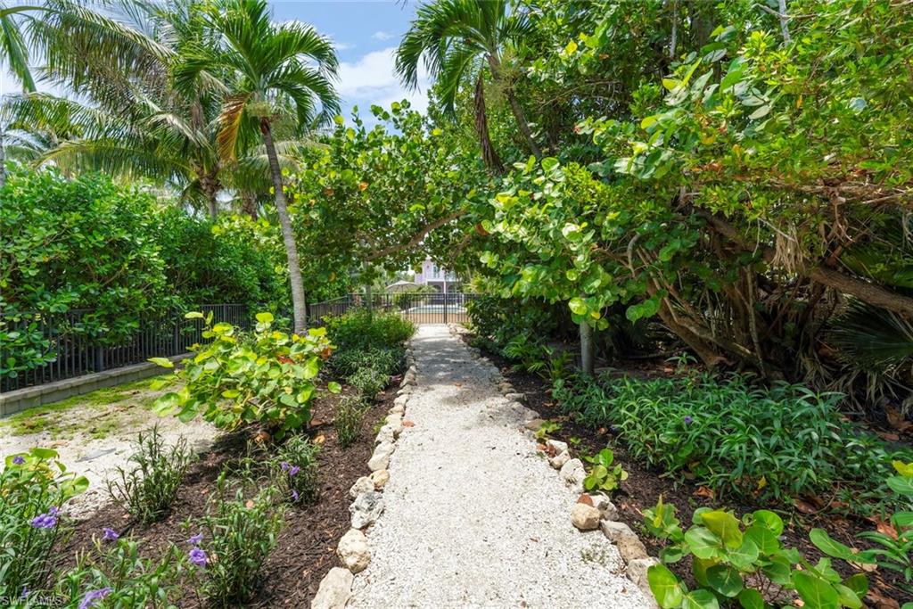 16785 Captiva DR photo 40