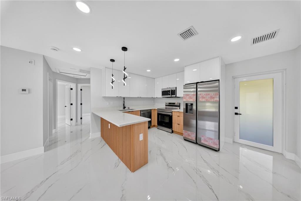231 Andalucia AVE S photo 10