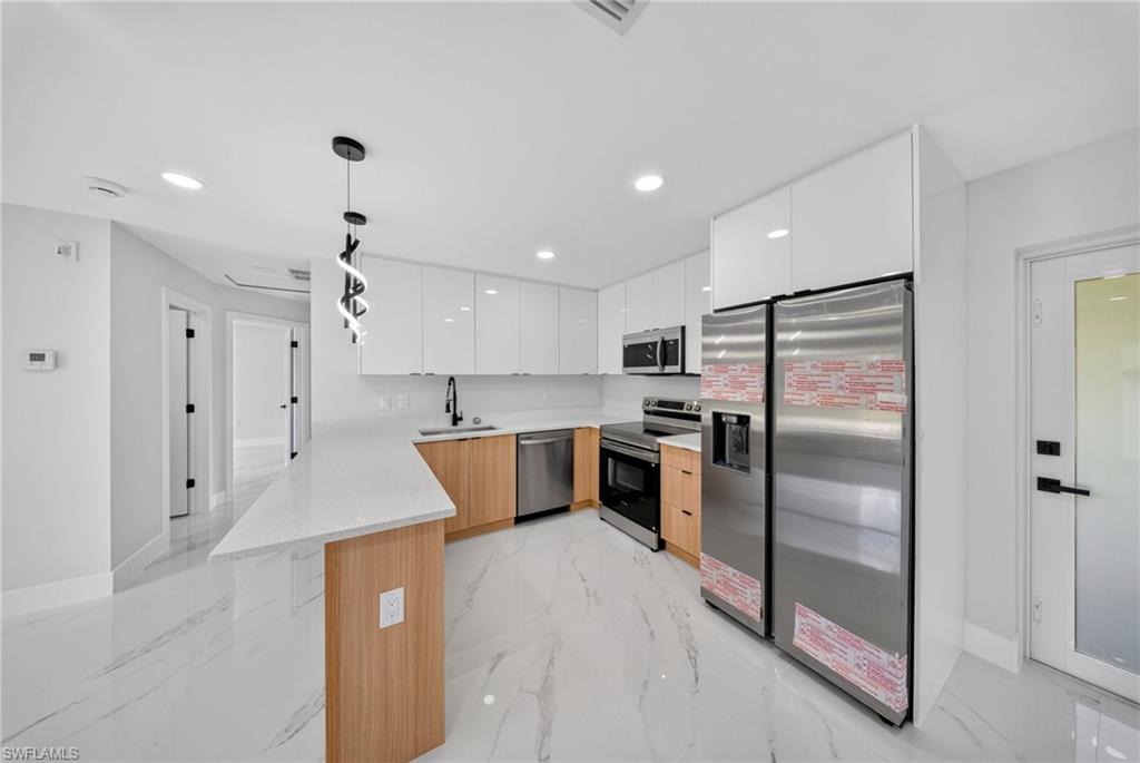 231 Andalucia AVE S photo 15