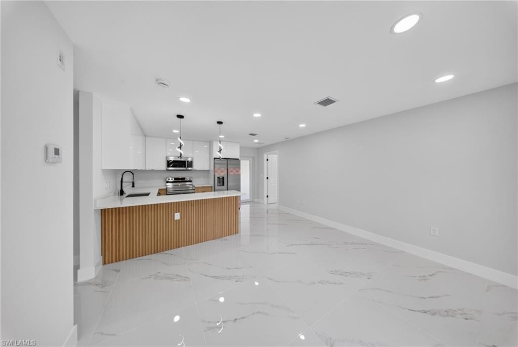231 Andalucia AVE S photo 11