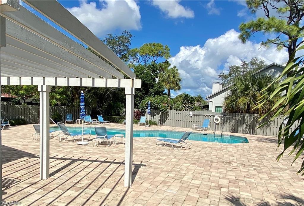 823 Meadowland DR D photo 18
