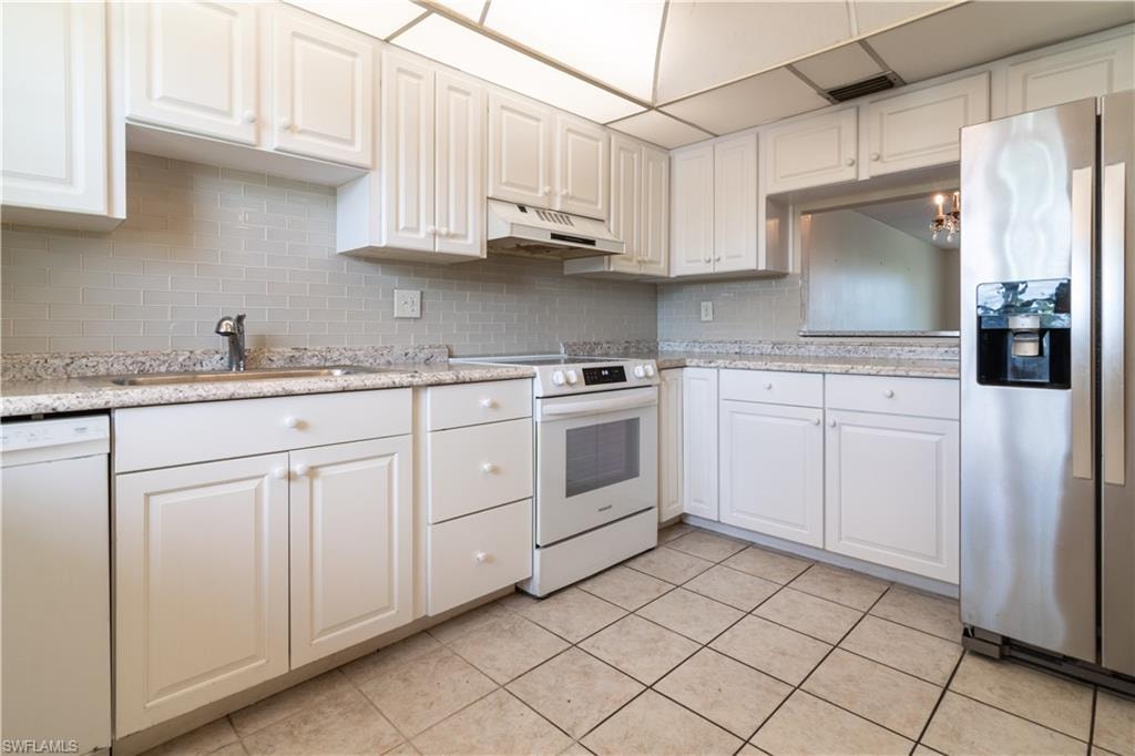 4940 Vincennes ST 106