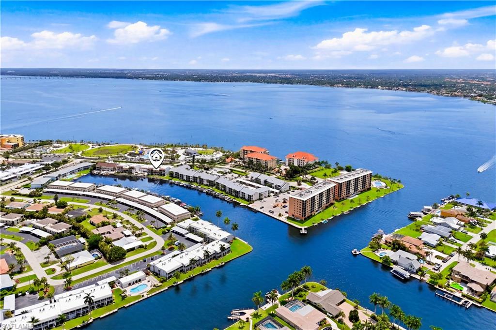 Boating enthusiasts will love DIRECT SAILBOAT ACCESS w/ just one turn to the RIVER & straight out to the GULF!