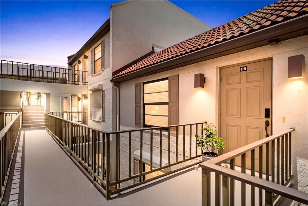 This SECOND-FLOOR UNIT offers PEACE OF MIND w/ NO ONE ABOVE, NO FLOOD WORRIES & PRIVATE ENTRANCE!