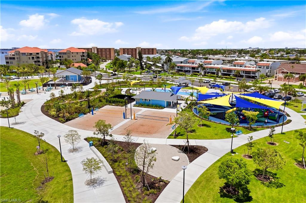 Jaycee Park right across the street adds incredible lifestyle appeal with a boardwalk, splash pad, beach volleyball, green space, and waterfront recreation