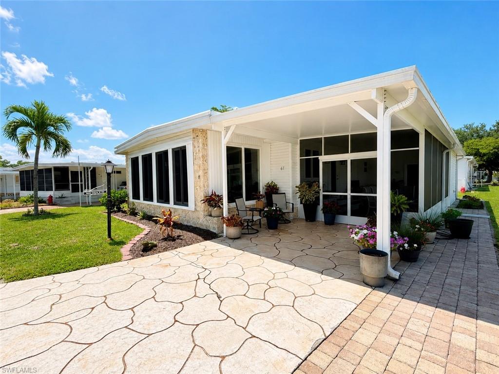 Lovely entrance to this home