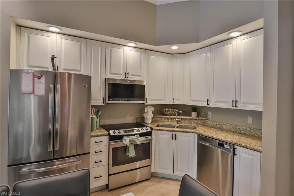 2825 Palm Beach BLVD 116 photo 27