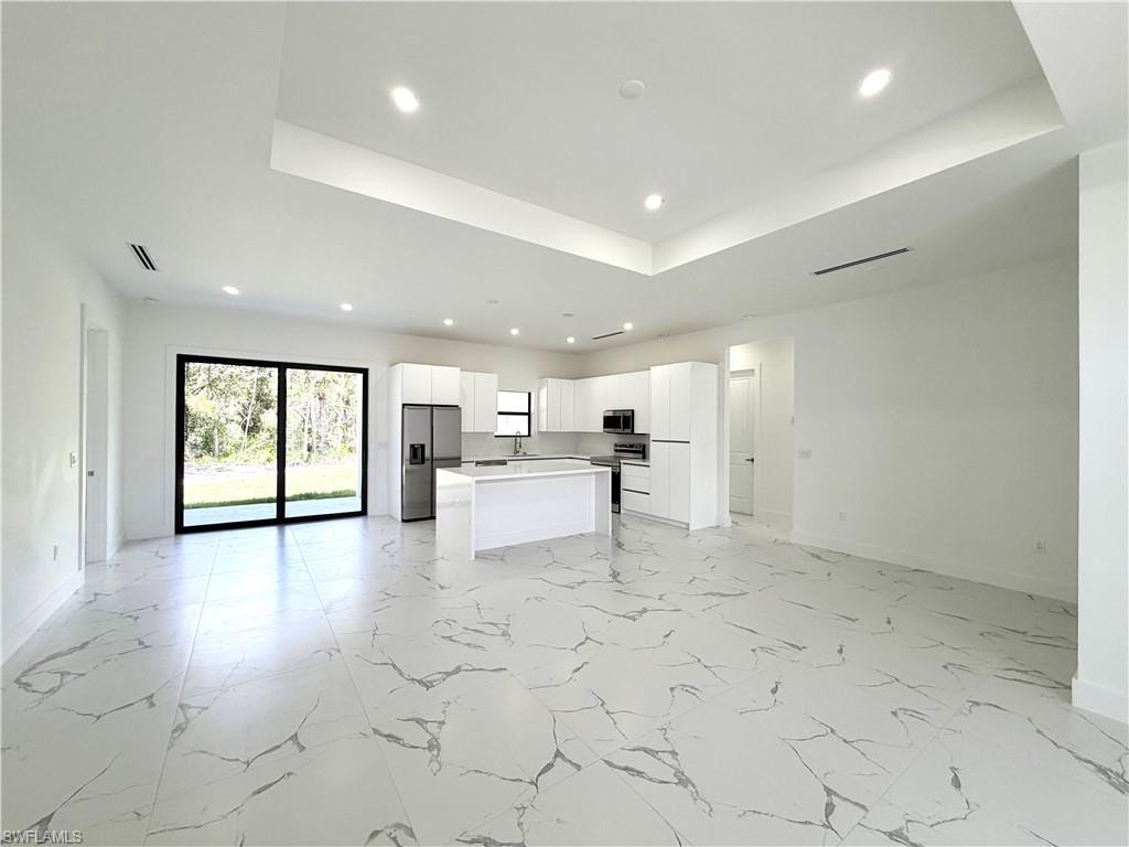 3257 Desoto Blvd S