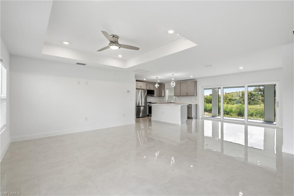 2800 Nora AVE N photo 8