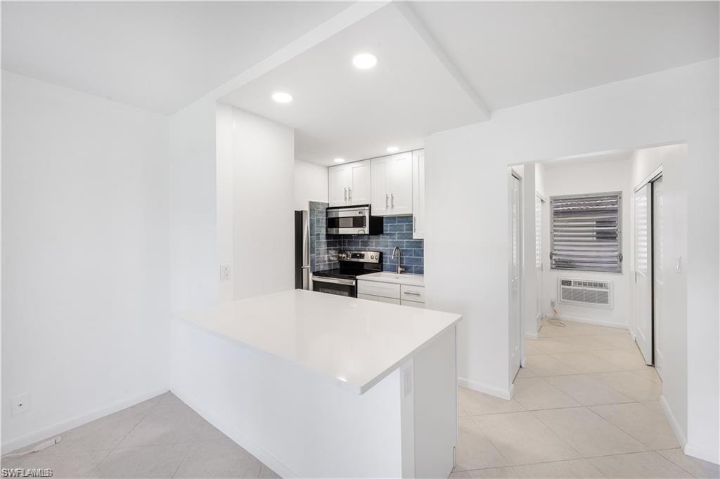 167 Collier BLVD O3