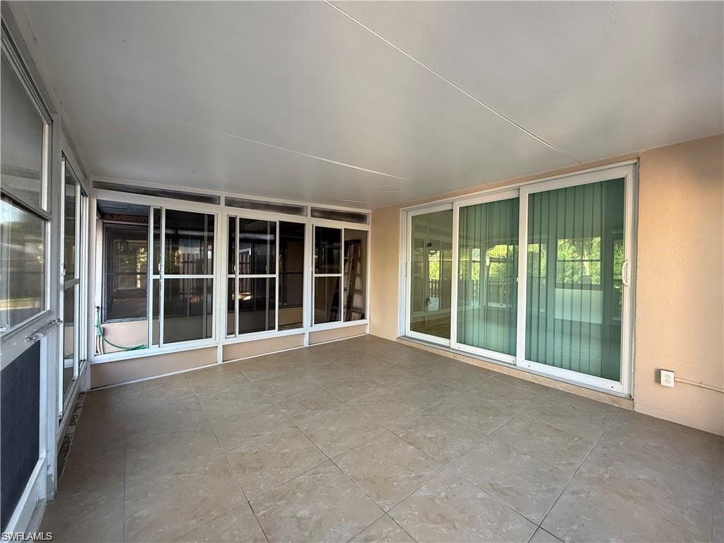 141 Schneider DR photo 8