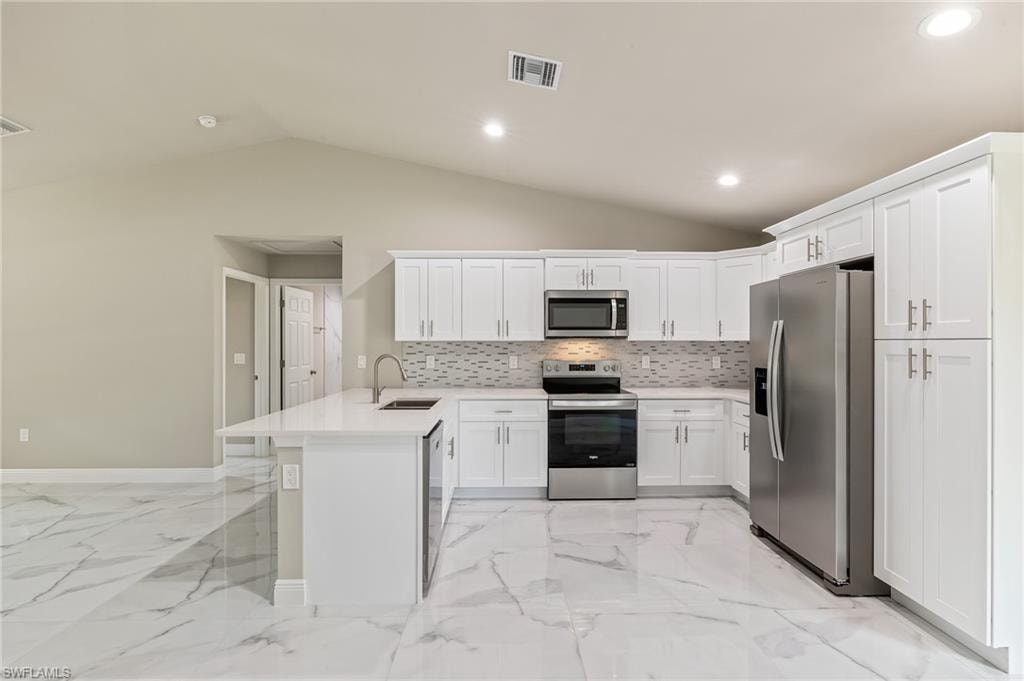 128 Sanborn DR