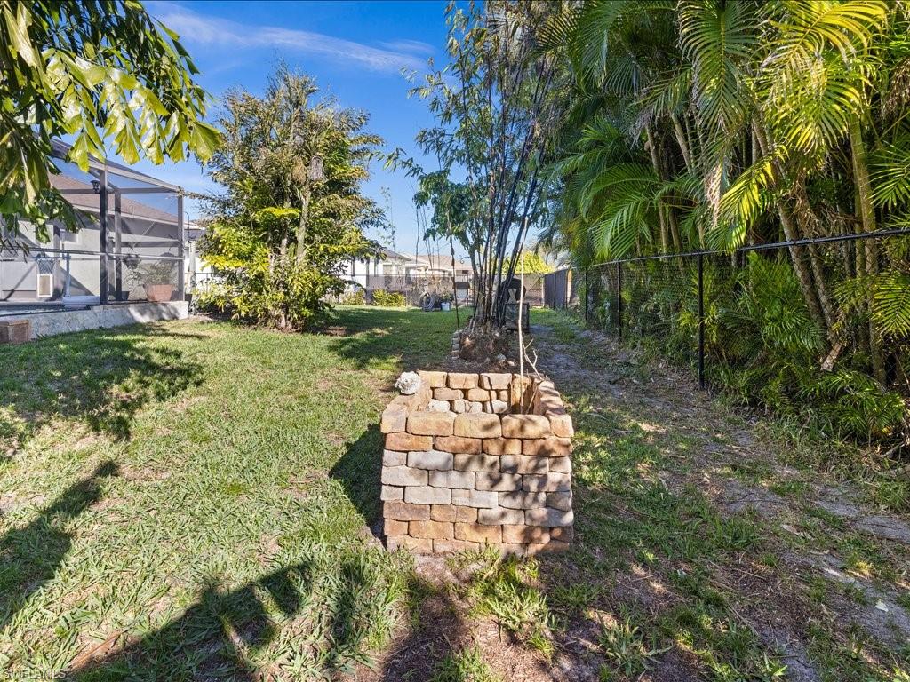 1209 NW 25th PL photo 33