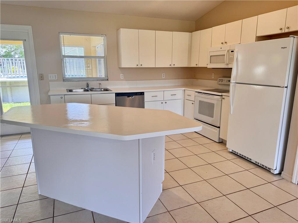 1209 SW 39th ST photo 19