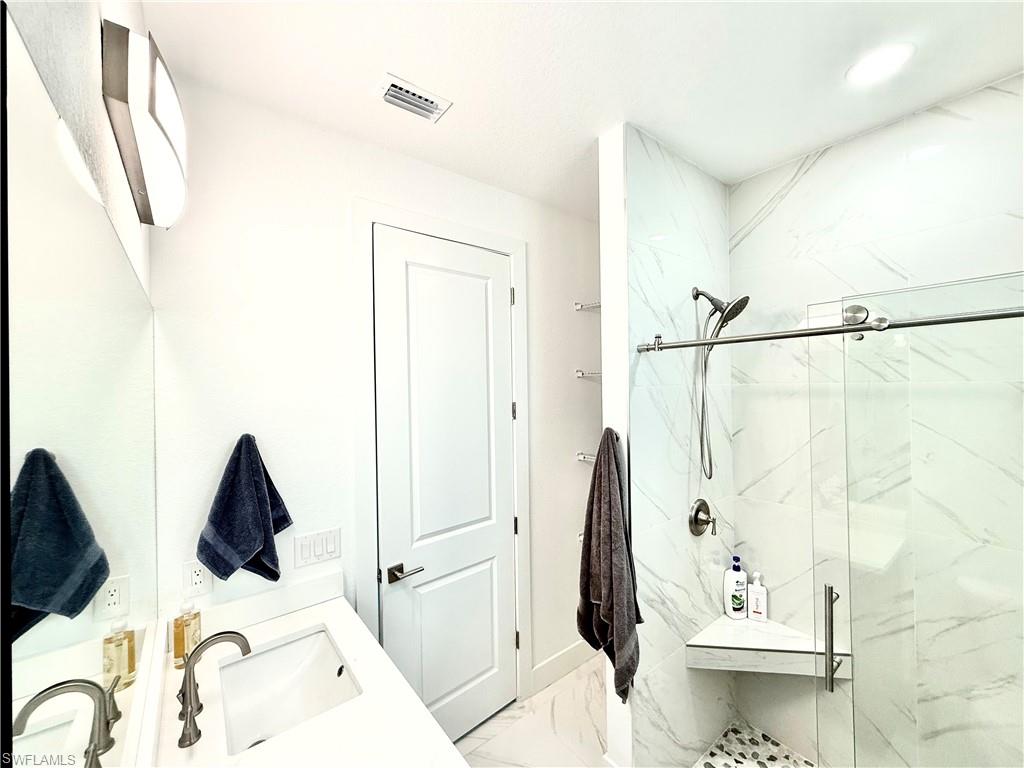 424 SW 26th AVE photo 16