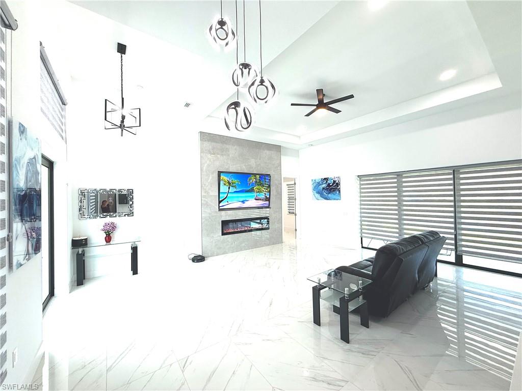 424 SW 26th AVE