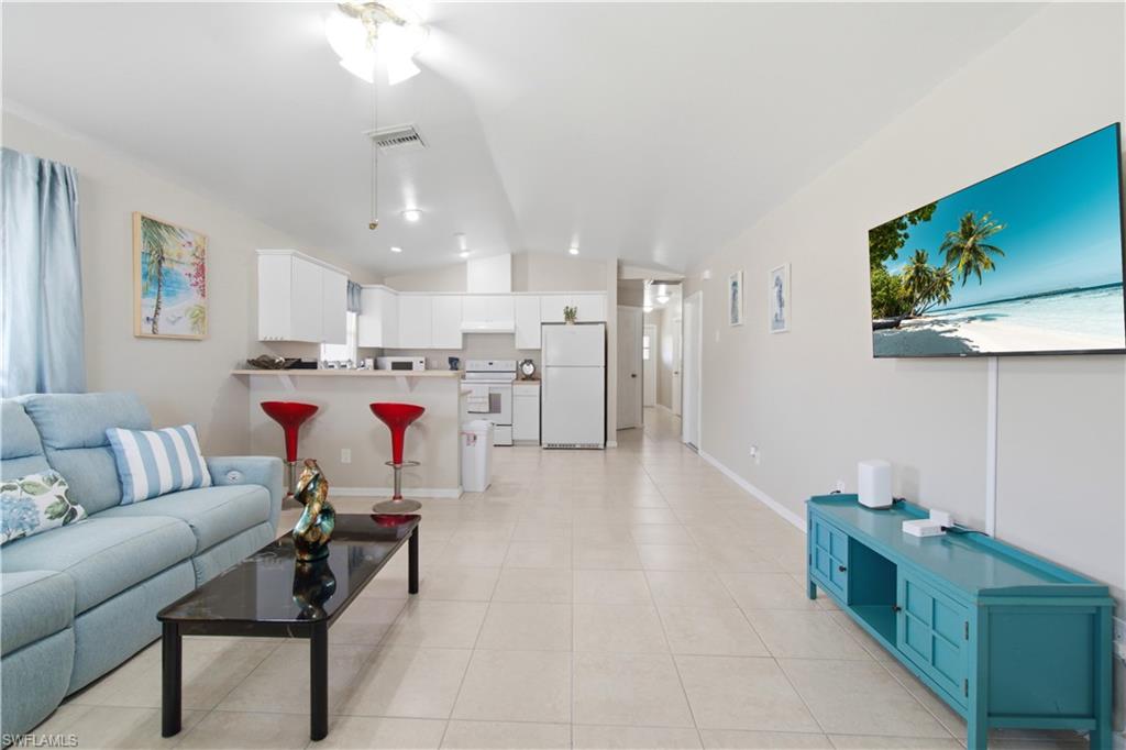 1712 SW Santa Barbara PL