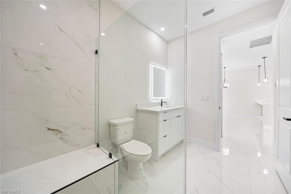 1315/1317 Diplomat PKWY E photo 15
