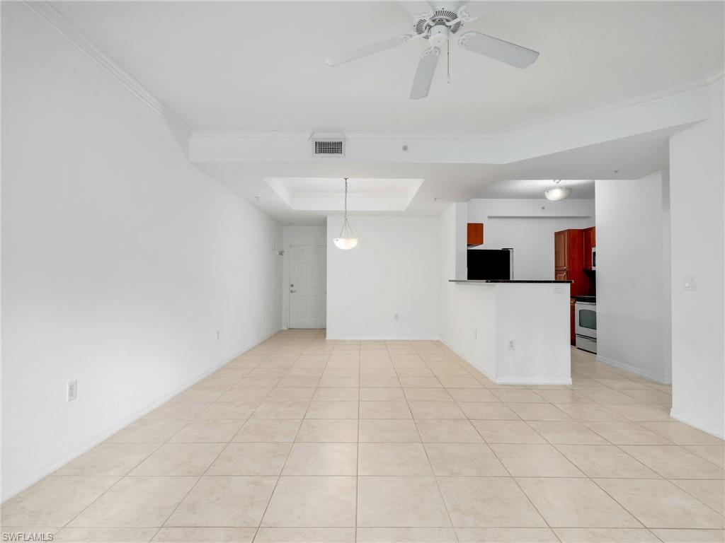 8561 Evernia CT 103 photo 6