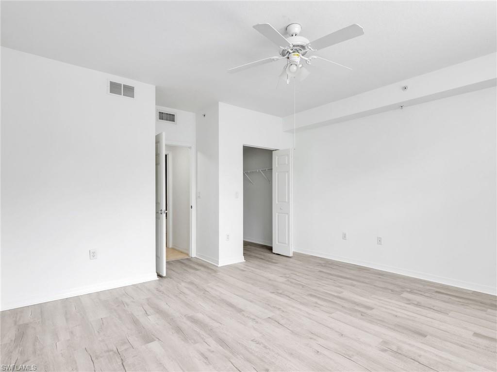 8561 Evernia CT 103 photo 13