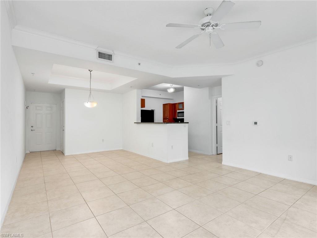 8561 Evernia CT 103 photo 7
