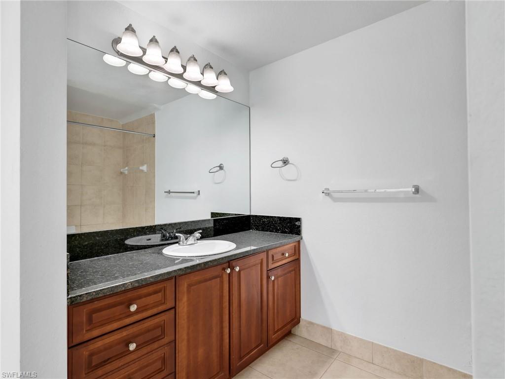 8561 Evernia CT 103 photo 14