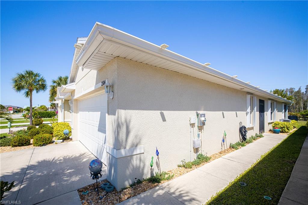 25104 E Lenox CIR photo 46
