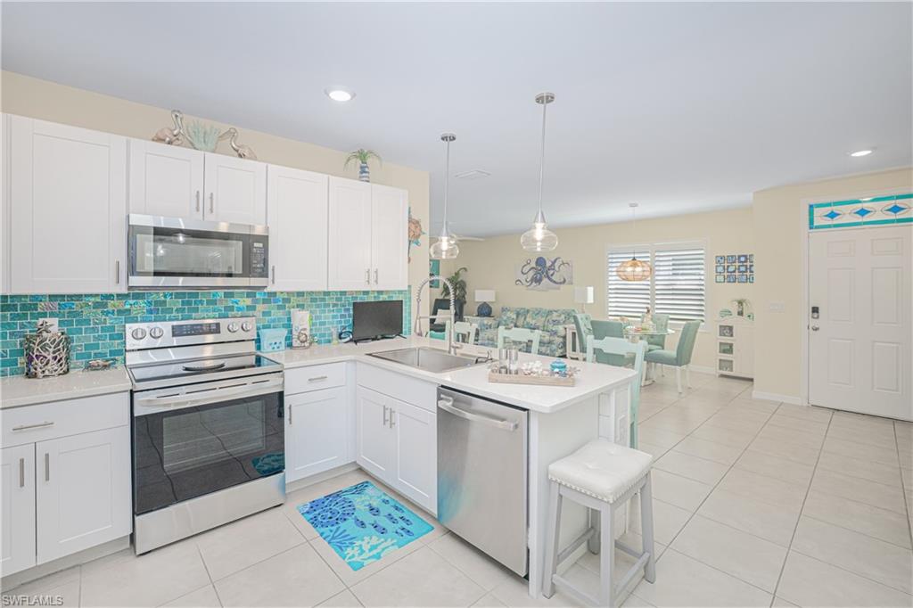25104 E Lenox CIR