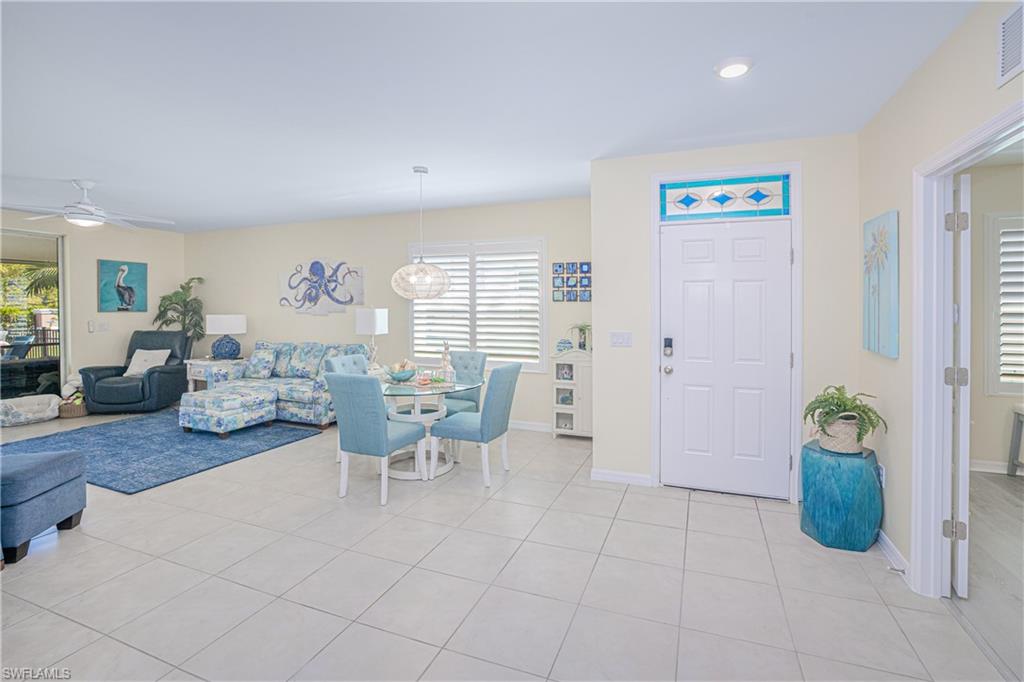 25104 E Lenox CIR photo 10