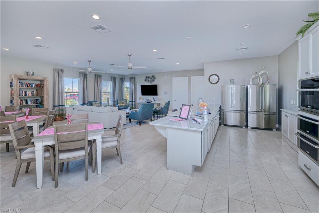 25104 E Lenox CIR photo 40