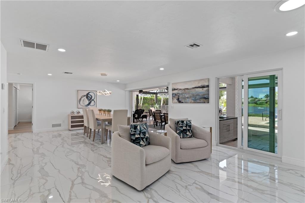 2500 Kings Lake BLVD photo 6