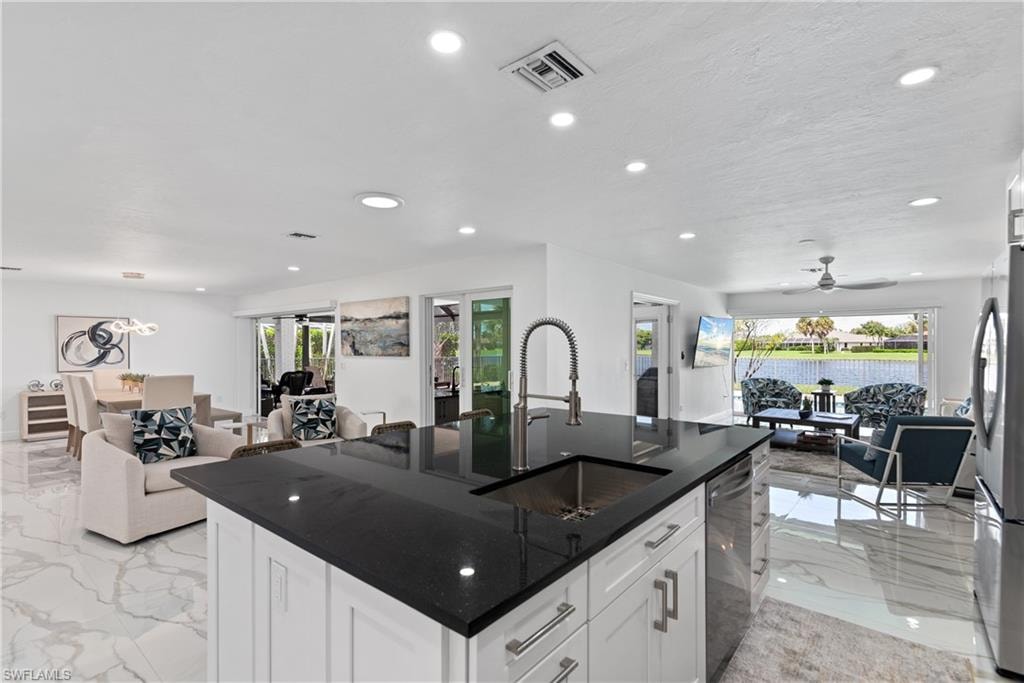 2500 Kings Lake BLVD photo 9
