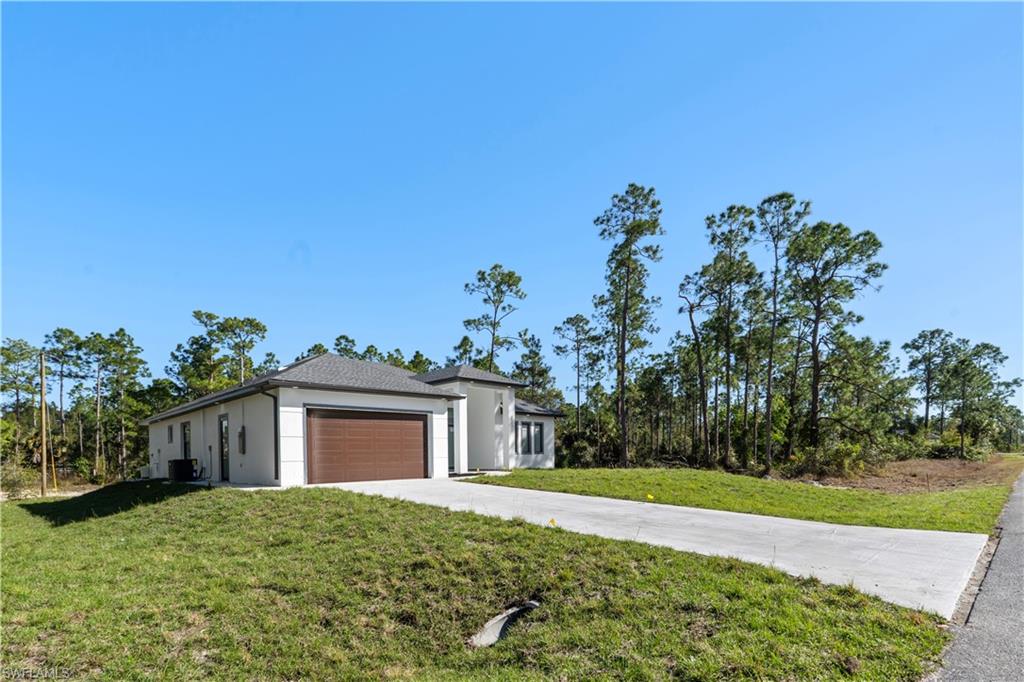 1112 Calvin AVE