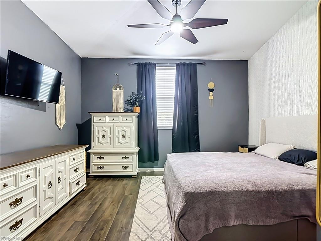 4241 Bellasol CIR 1923 photo 16