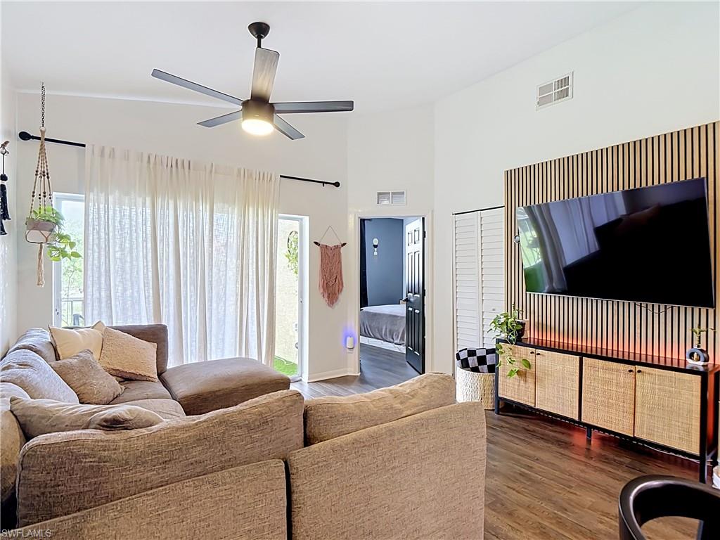 4241 Bellasol CIR 1923 photo 7