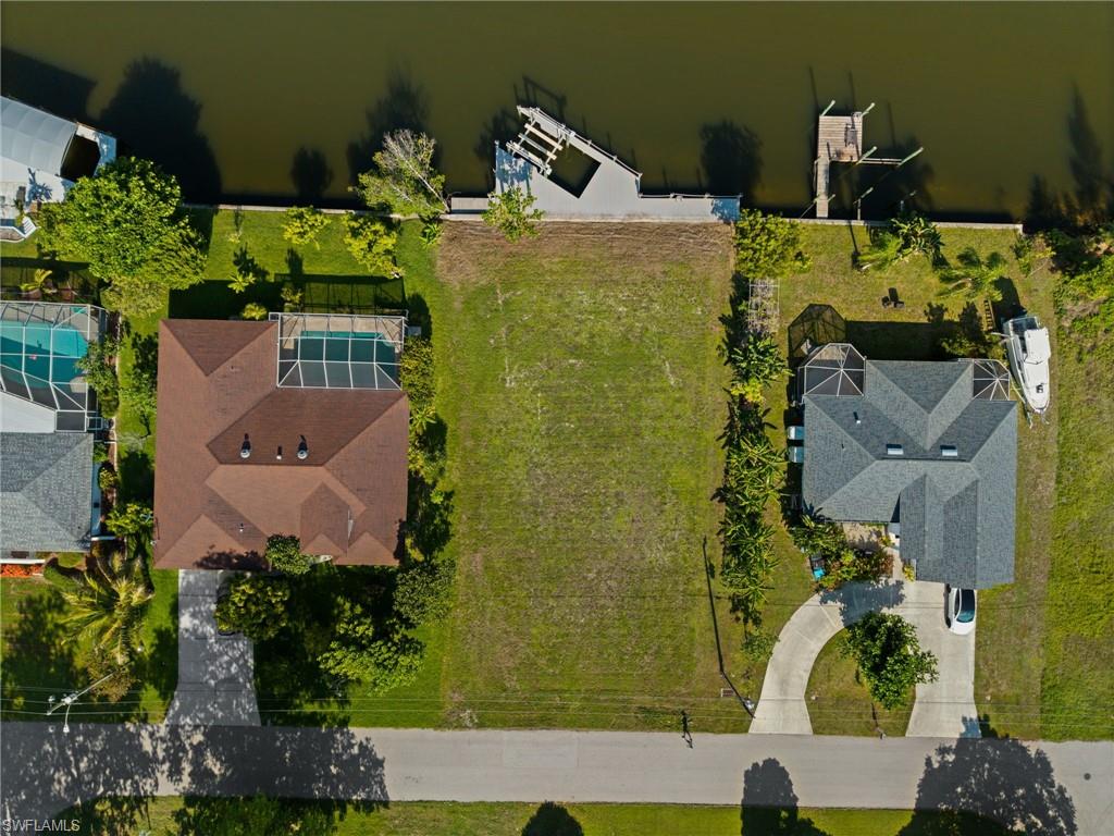 80x125 homesite with Gulf Access Dock already in place