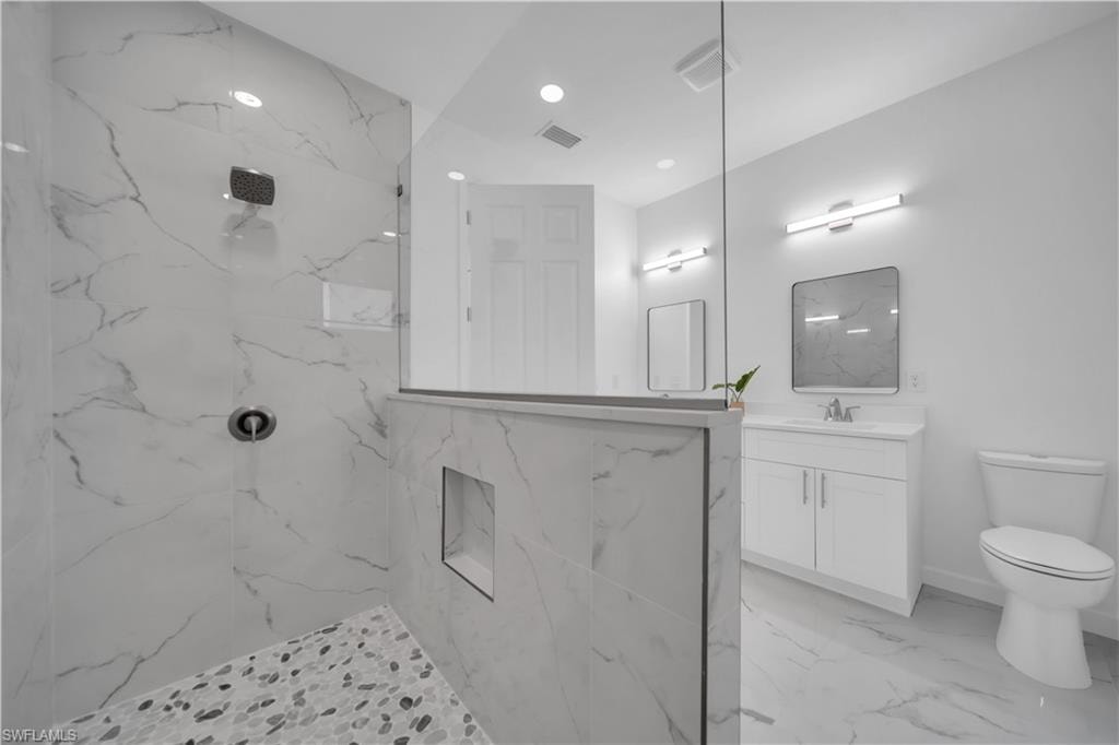 800 Pine AVE photo 27