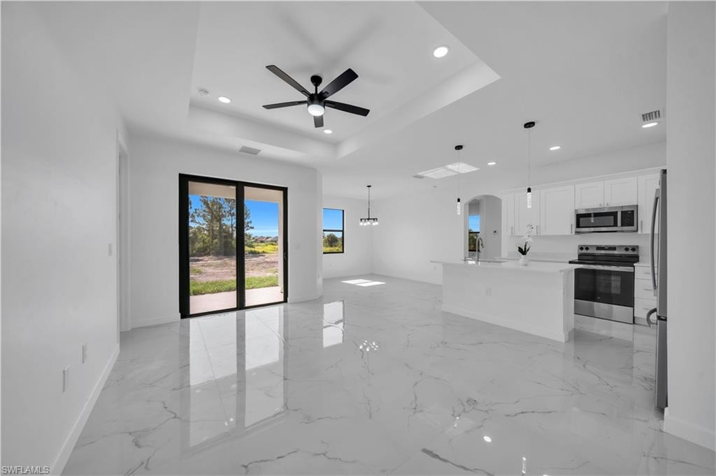 800 Pine AVE photo 13