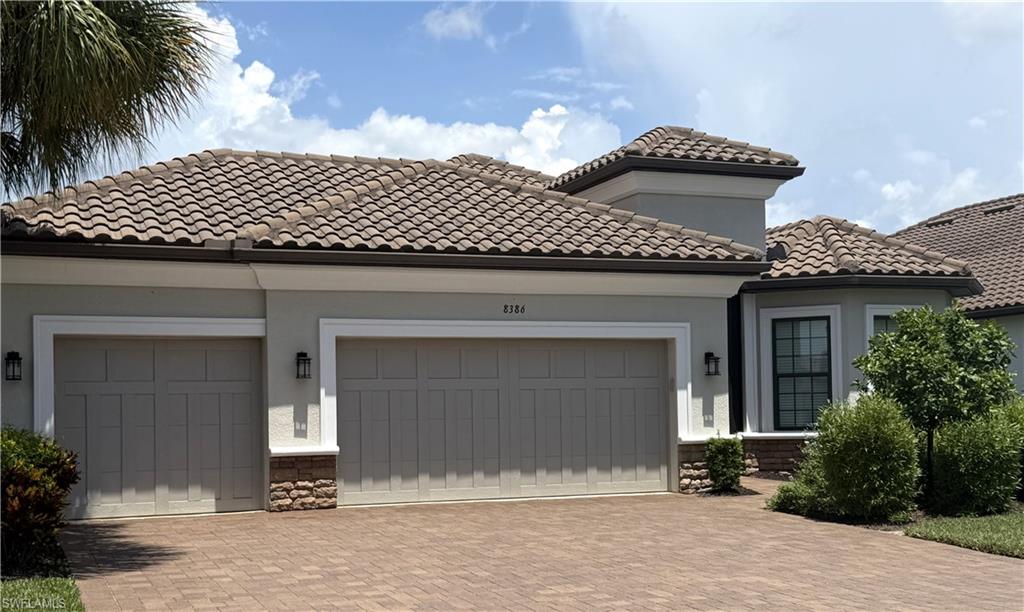 8386 Viale CIR