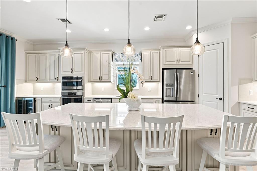 8386 Viale CIR photo 18