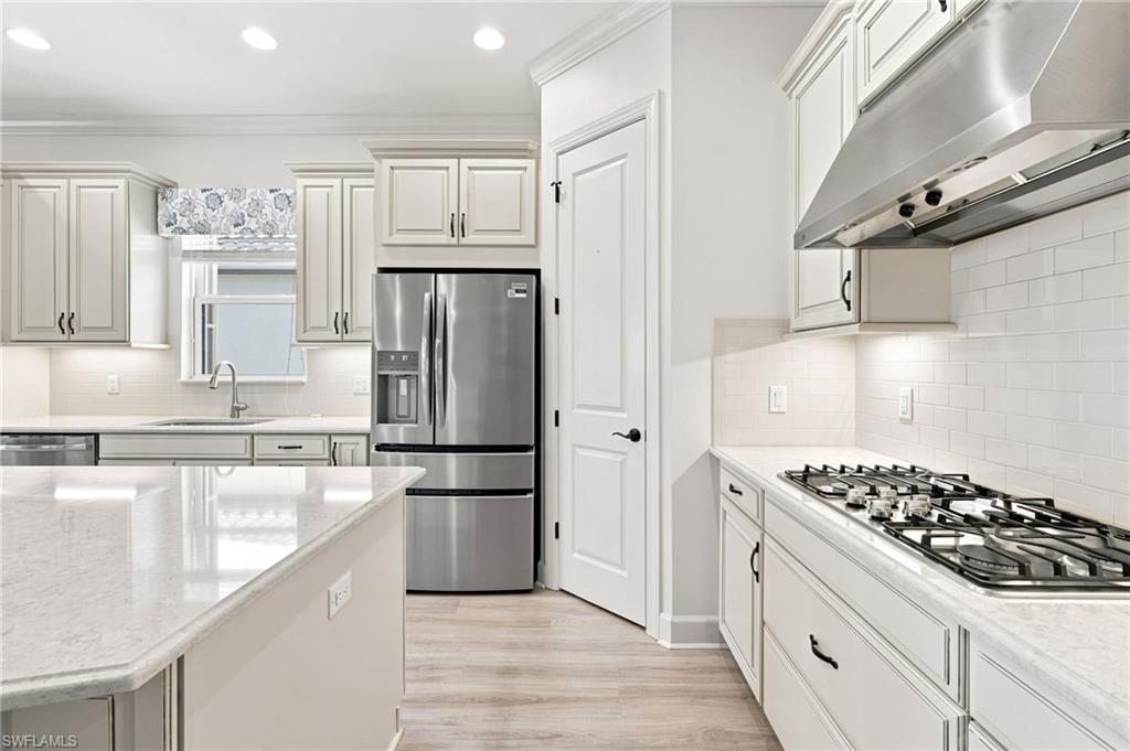 8386 Viale CIR photo 15