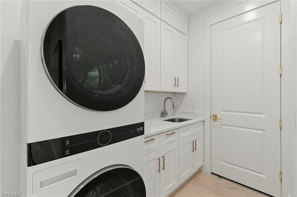 1794 Holiday LN photo 20