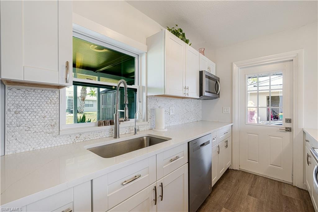 13478 Martha AVE photo 7