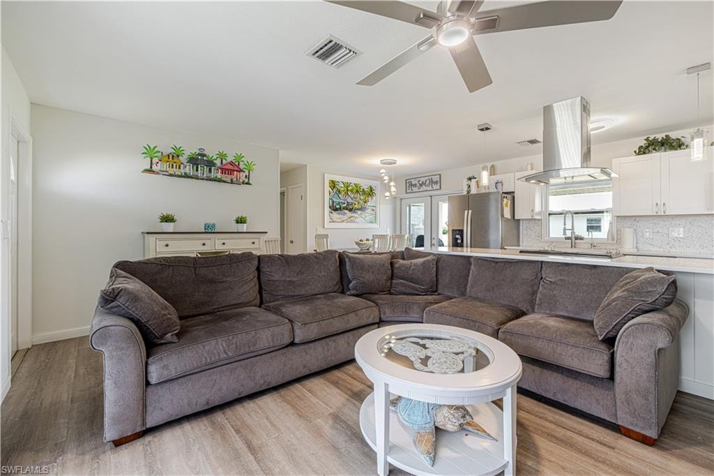13478 Martha AVE photo 8