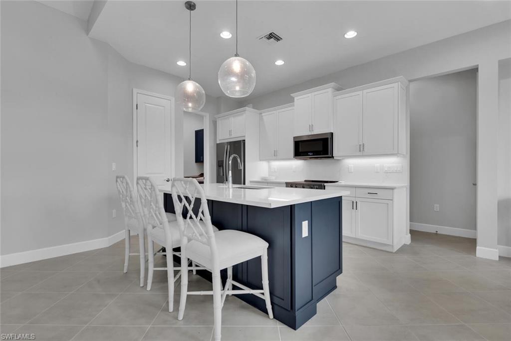 7124 Saona CT photo 9