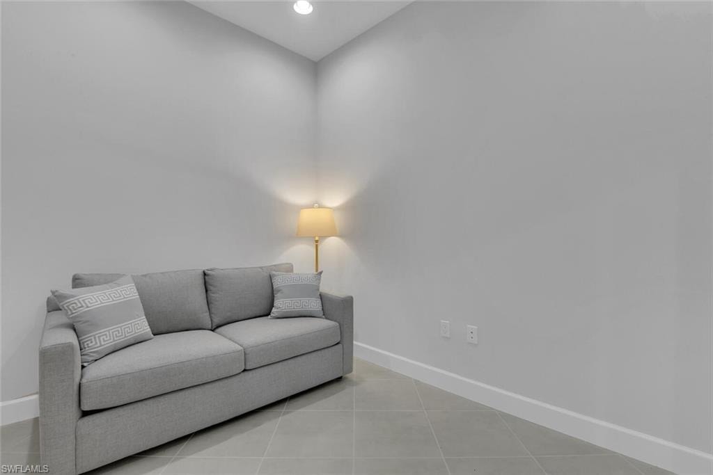 7124 Saona CT photo 19
