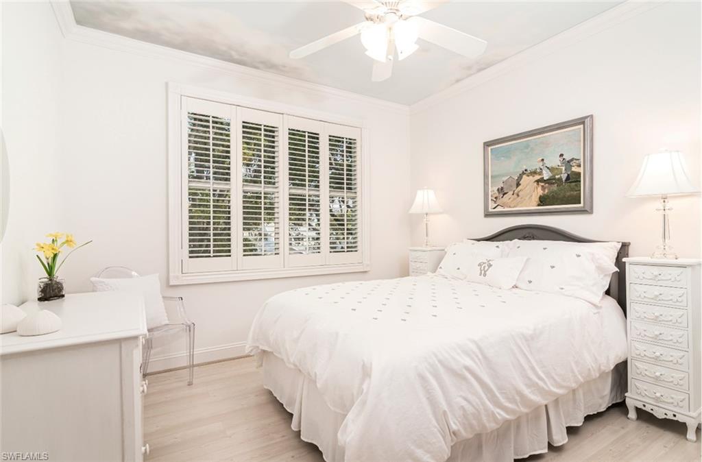 Upstairs main house guest bedroom