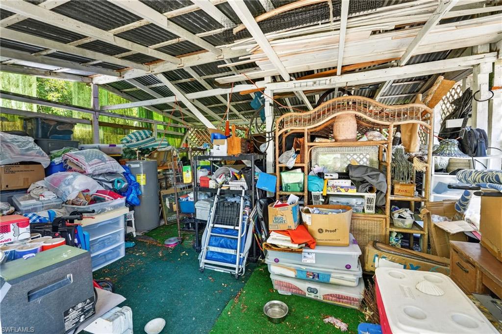 9044 Somerset LN photo 32