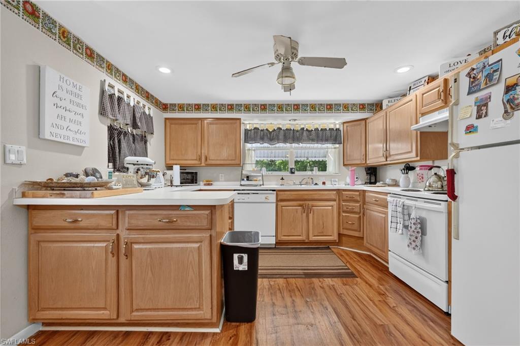 9044 Somerset LN photo 9